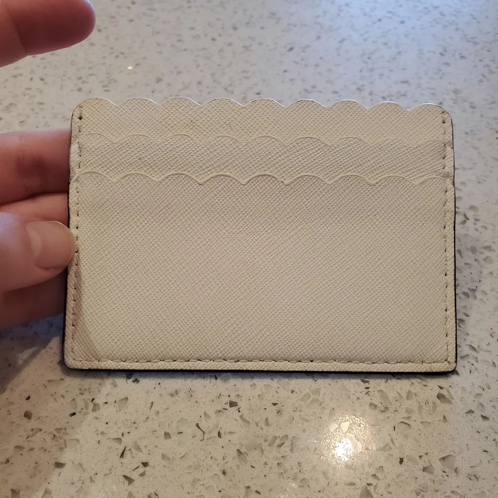 Kate Spade Back White Scalloped Card Holder Gold Leather Neutral Preppy Small